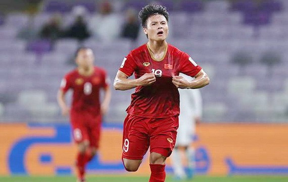 Quang Hải không mang đến sự sáng tạo mà anh là vị trí vô cùng linh hoạt khi đá tiền đạo cánh, khi trở về đá vị trí trung tâm khiến đối thủ không thể lường trước.