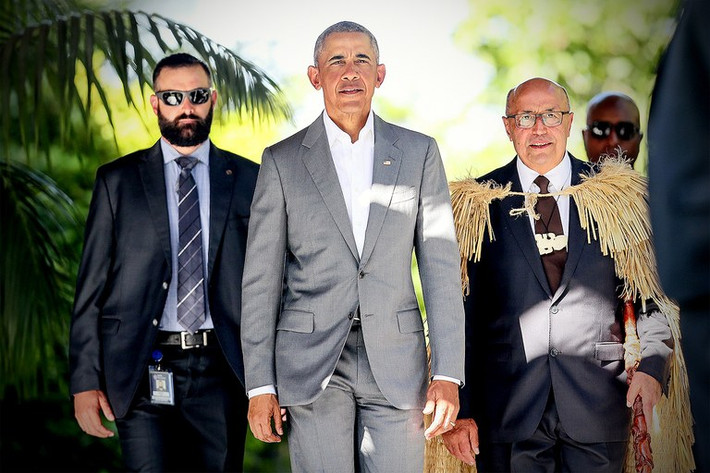Từ sau chuyến thăm Việt Nam vào tháng 5/2016, cựu Tổng thống Obama đã gây được sức hút đặc biệt từ công chúng nhờ sự thân thiện.