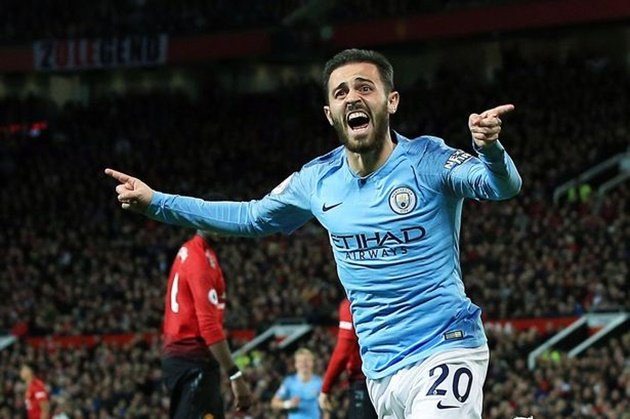 Theo nguồn tin từ tờ Mirror, Barcelona rất muốn mang Bernardo Silva về Camp Nou ngay trong hè này. Tuy nhiên, Silva ngay lập tức đã có động thái đáp trả lời mời gọi đến từ Gã khổng lồ xứ Catalan.