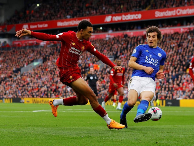 Tiết lộ từ tờ Fotospor, Man City đang rất muốn đưa Caglar Soyuncu của Leicester City về sân Etihad. Trong bối cảnh lực lượng hiện tại quá mỏng manh, không loại trừ khả năng The Citizen sẽ tập trung tất cả tiềm lực cho trung vệ này vào mùa Đông tới.
