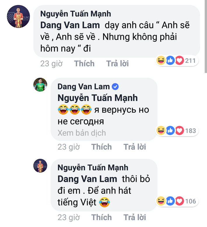 Thủ thành Tuấn Mạnh còn nhờ Văn Lâm dạy cách phát âm "Anh sẽ về, anh sẽ về, nhưng không phải hôm nay" sang tiếng Nga. Nhưng do khó quá nên đã chọn cách bỏ cuộc.
