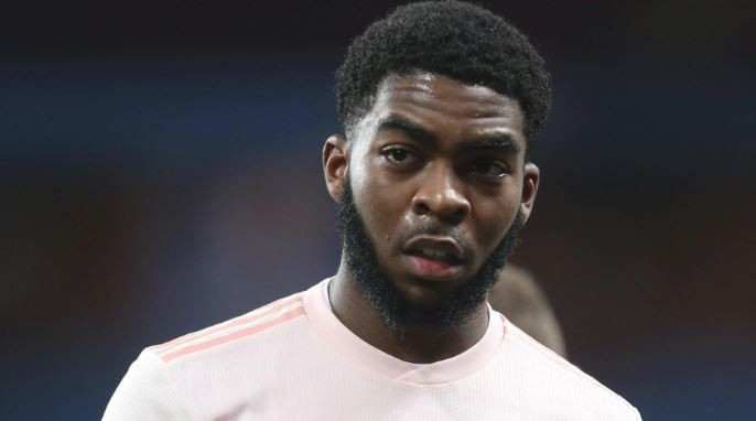 Chuyển nhượng bóng đá mới nhất từ Manchester Everning News, Ro-Shaun Williams, một cầu thủ từng được đánh giá rất cao ở đội trẻ MU đã chính thức nói lời chia tay đội chủ sân Old Trafford.