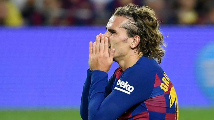 Theo Marca, Liên đoàn bóng đá Tây Ban Nha quyết định phạt Barcelona 300 euro (khoảng 7.6 triệu VNĐ) vì thương vụ đi đêm với Antoine Griezmann sau lưng Atletico Madrid.