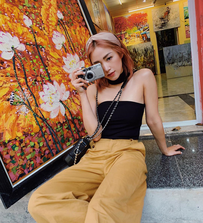 Sau đó, nhờ tập luyện chăm chỉ, Salim đã giảm được hơn 10 kg và sở hữu body cân đối, 3 vòng nóng bỏng. Cô trở thành mẫu ảnh, gương mặt đại diện cho nhiều nhãn hàng và dần dần được biết đến như một hot girl đình đám trong giới trẻ.