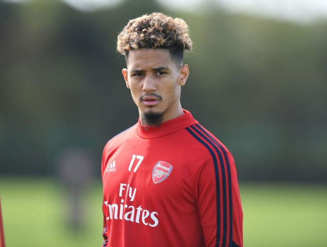 Theo Defensa Central, Real Madrid đang theo đuổi trung vệ trẻ William Saliba của Arsenal. Đây là gương mặt mà Pháo thủ thành London sở hữu mùa hè vừa qua, nhưng hiện cho CLB chủ quản cũ của Saliba, St. Etienne mượn lại thêm một mùa giải.