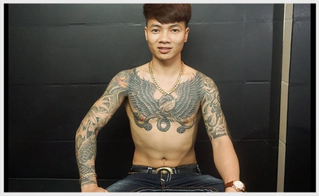 Sáng 2/4, thông tin hiện tượng mạng Khá Bảnh đã bị tạm giữ được chính lãnh đạo Công an tỉnh Bắc Ninh xác nhận. Theo vị này, Khá Bảnh bị tạm giữ để điều tra về hành vi tổ chức đánh bạc.