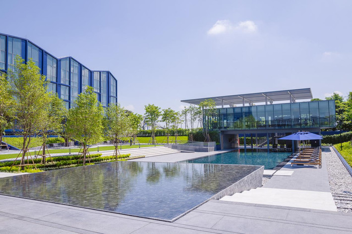 Theo kế hoạch, HLV Park Hang-seo và 23 cầu thủ đội tuyển Việt Nam sẽ đến Buriram để chuẩn bị cho trận gặp Thái Lan diễn ra lúc 19h45 ngày 5/6.