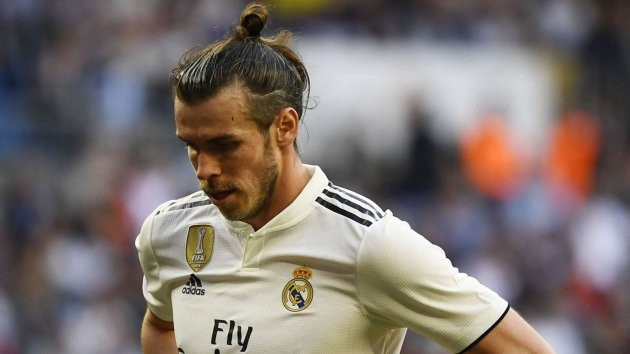 Chuyển nhượng bóng đá mới nhất từ AS, mối quan hệ giữa Gareth Bale và HLV Zidane đã đổ vỡ hoàn toàn và CĐM MU đang chờ đợi tiền vệ này về với sân Old Tranfford.