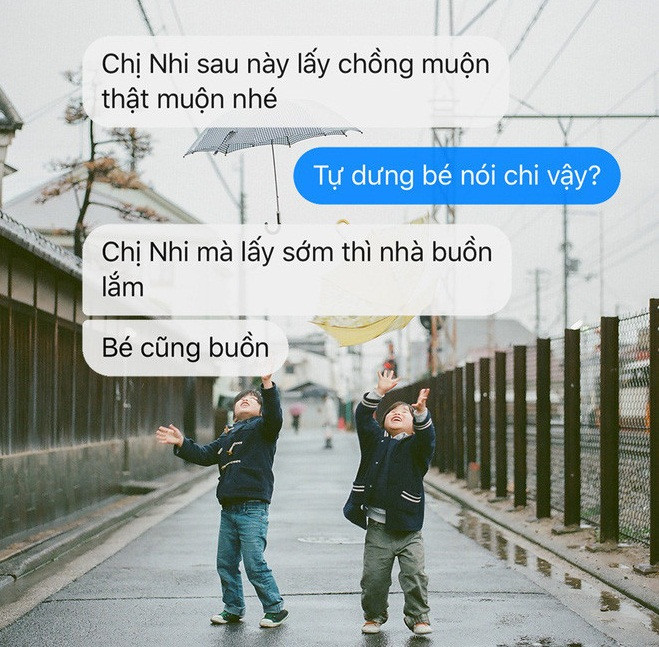 Bản thân là người bé nhất nhà mà, nên nghiễm nhiên, những đứa em út luôn được sự "sủng ái" đến từ ông bà, bố mẹ và cả sự nhường nhịn, chăm lo đến từ các ông anh, bà chị.