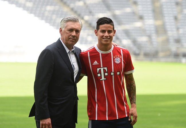 Chuyển nhượng cầu thủ từ Đức, Bayern Munich đã thông báo chính thức chia tay cầu thủ người Colombia và anh cần phải nhanh chóng đưa ra quyết định về tương lai.