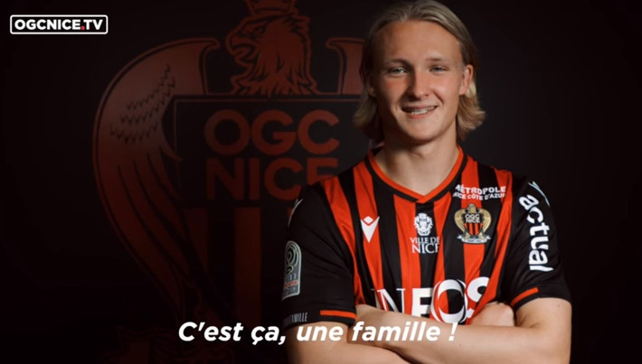 Trên trang chủ, Nice chính thức công bố bản hợp đồng mang tên Kasper Dolberg - tiền đạo đến từ Ajax Amsterdam.