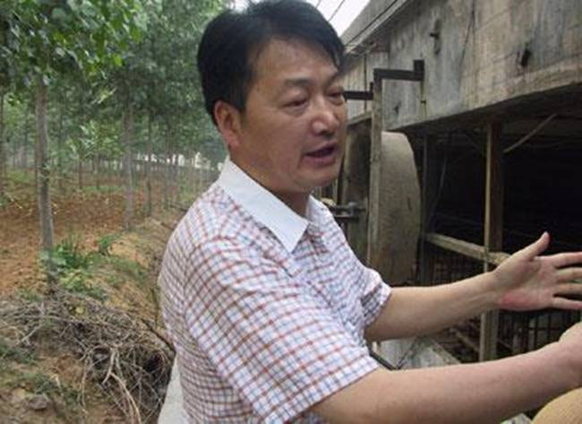 Theo số liệu Forbes, tài sản của ông Qin Yinglin và gia đình tính đến ngày 10/11/2019 là 13,7 tỷ USD và đứng thứ 452 trong danh sách những người giàu nhất thế giới của tạp chí này.