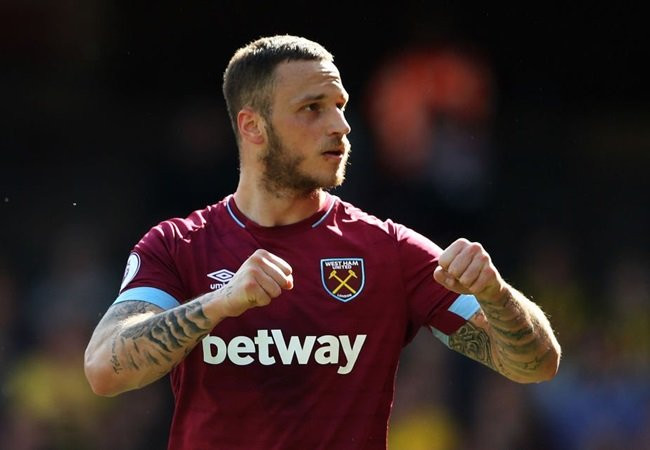 Chuyển nhượng bóng đá mới nhất từ BBC cho biết West Ham đã đồng ý bán Marko Arnautovic cho CLB Shanghai SIPG.