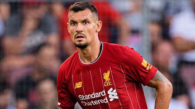 Theo cây bút uy tín Nicolo Schira của Gazzetta dello Sport, AS Roma sẽ đưa ra đề nghị mượn từ 2-3 triệu euro kèm điều khoản mua đứt 16 triệu vào năm 2020 cho người thừa của Liverpool là Dejan Lovren.