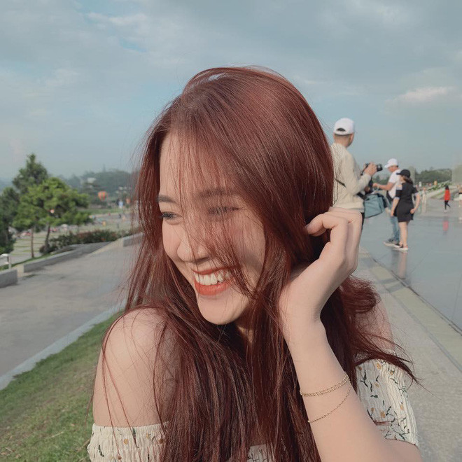 Sự thay đổi của Thiên Di khiến mọi người khi nhìn ảnh còn phải nhận xét nhìn cô nàng cứ như thành viên của một nhóm nhạc idol nữ nào đó của Hàn Quốc.