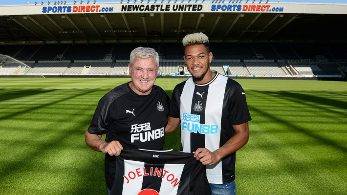 Trang chủ Newcastle thông báo đã hoàn tất việc ký hợp đồng với tiền đạo Joelinton - người ghi 11 bàn trong 35 trận mùa trước, đến từ CLB 1899 Hoffenheim. Cầu thủ 22 tuổi trở thành bản hợp đồng đầu tiên của Maggie trong kỳ chuyển nhượng mùa Hè năm nay.
