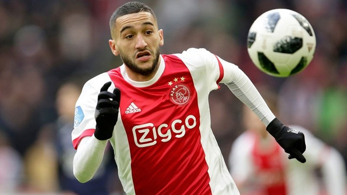 Chuyển nhượng bóng đá mới nhất từ Marca, Bayern Munich tính chiêu mộ tiền vệ trụ cột từ Ajax Amsterdam, Hakim Ziyech - kẻ vừa hạ sát Real Madrid cách đây không lâu.