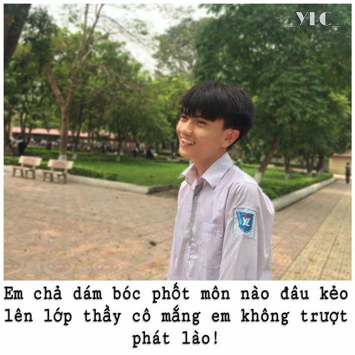 Câu trả lời theo kiểu "hot trend" trên MXH được cậu bạn học sinh này trả lời.