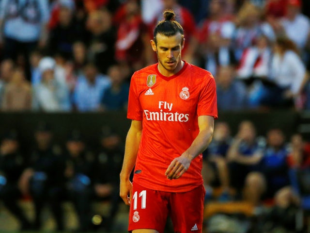 Cụ thể theo The Sun, Gareth Bale sẽ bị "đóng băng" toàn bộ các hoạt động cùng đội một kể từ sau khi mùa giải năm nay kết thúc. Thay vào đó ngôi sao người Xứ Wales sẽ hoạt động theo lịch trình của đội U23.