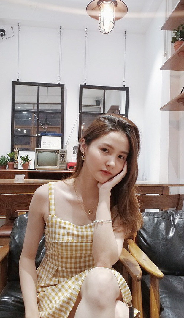 Minh Tâm sở hữu khuôn mặt hài hòa, cân đối, nụ cười rạng rỡ cùng vóc dáng thon gọn với chiều cao 1m67.