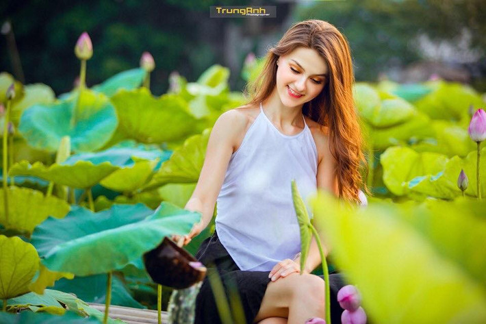 Những thông tin về Olga Evil hiện còn khá mờ mịt, hy vọng trong thời gian tới, CĐM sẽ tiết lộ nhiều hơn thông tin về cô người mẫu Tây này.
