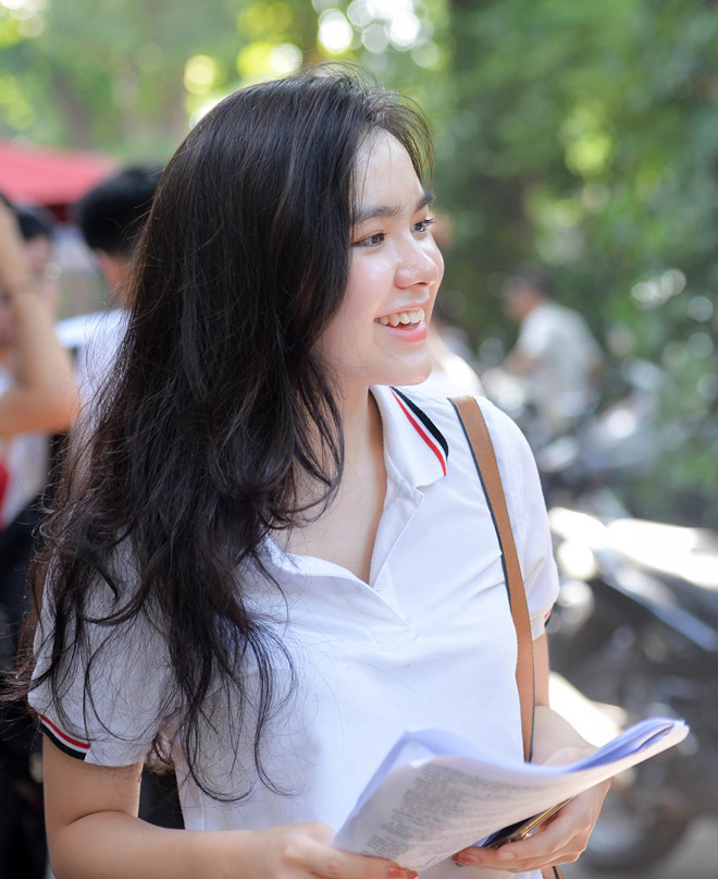Những ngày thi THPT QG 2019, Thiên Trang không cảm thấy khó khăn về mặt kiến thức. Cô chỉ có chút mệt mỏi do thời tiết nóng bức.