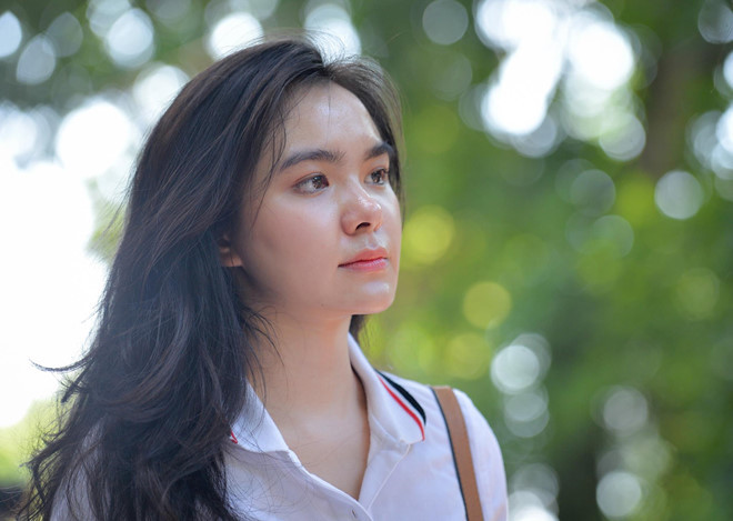 Hồ Thiên Trang cho biết cô hoàn thành khá tốt 3 bài thi Toán, Văn và Ngoại ngữ của kỳ thi THPT QG 2019. Trong đó, Trang tự tin giành được 8 điểm Ngoại ngữ.