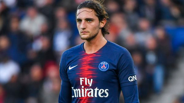 Mới đây, thượng tầng Liverpool tiếp tục gây bất ngờ khi trở lại kích hoạt thương vụ Adrien Rabiot.