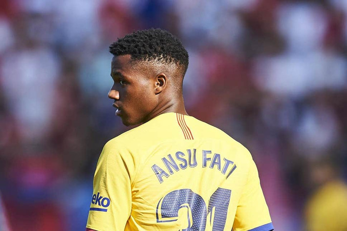 Ansu Fati đang được ví như "Messi mới" của Barca. Cầu thủ này hiện có giá 25 triệu euro và được rất nhiều CLB lớn nhòm ngó thời gian qua.
