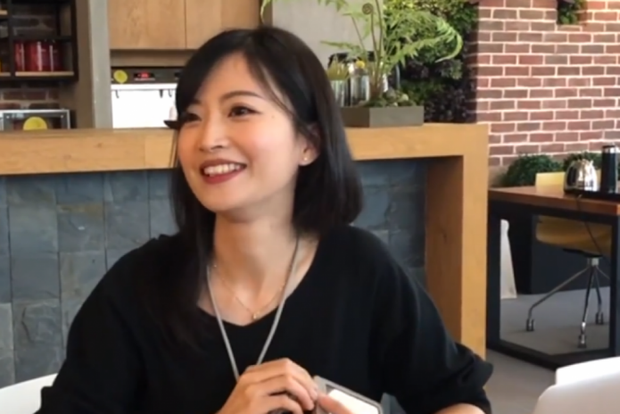 Chưa hết, không chỉ ưu tú, cô nàng họ Trần này còn sở hữu nhan sắc hết sức xinh đẹp.