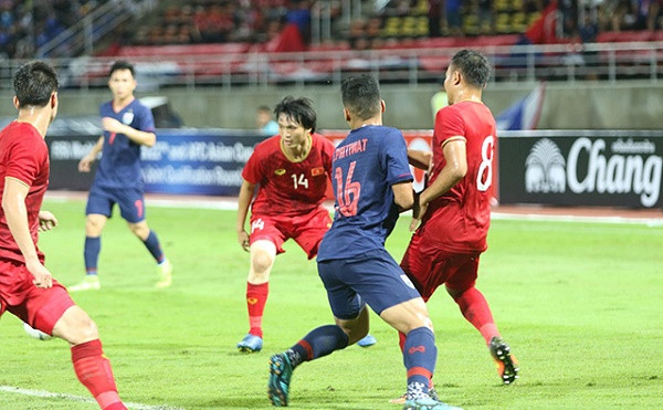 Khi Quang Hải mờ nhạt, Tuấn Anh lại được chú ý.