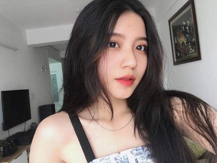 Đứng trước vụ ồn ào này, Võ Ngọc Trân cũng đã lên tiếng thanh minh đồng thời post story với nội dung: "Để yên cho tôi thi được không?".