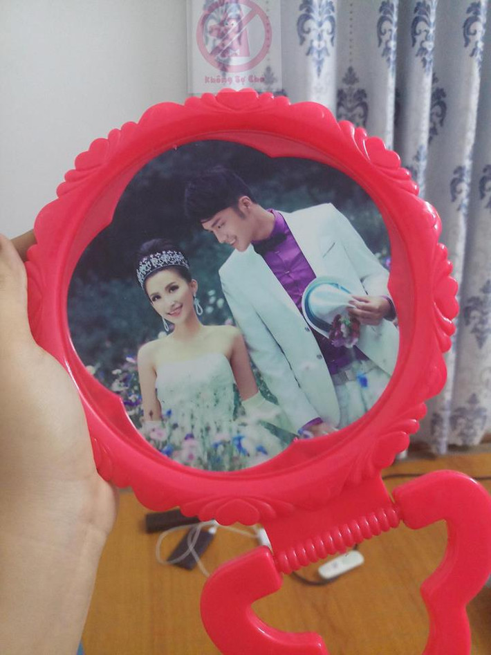 Đến ngày nay, nhiều gia đình vẫn còn giữ được chiếc gương "đồ cổ" này và sử dụng chúng như cách đây hơn 20 chục năm.