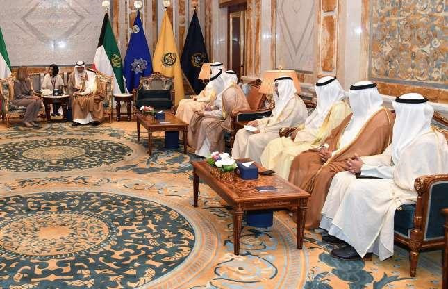 Trên thực tế, các chuyên gia tin rằng giá trị tài sản của Hoàng gia Kuwait có thể tăng lên 4 lần kể từ đầu những năm 1990. Gia tộc được cho là sở hữu cổ phần lớn trong đa số công ty blue chip ở Mỹ. Ảnh: Flickr.