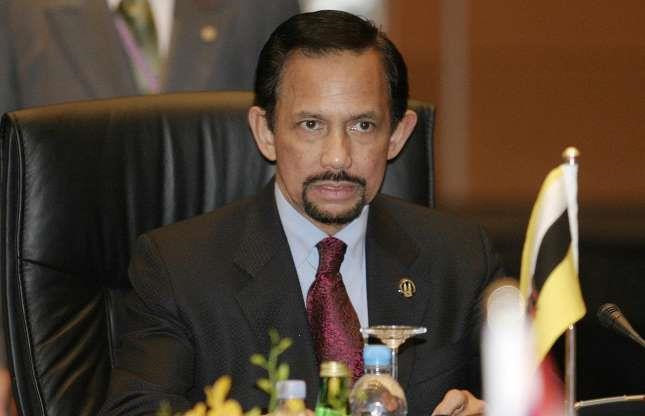 Hoàng gia Brunei (30 tỷ USD): Triều đại Bolkiah ra đời năm 1363 và cai trị Brunei từ đó đến nay. Đức vua hiện tại - Hassanal Bolkiah - đã ngồi trên ngai vàng khoảng 51 năm. Ảnh: Shutterstock.