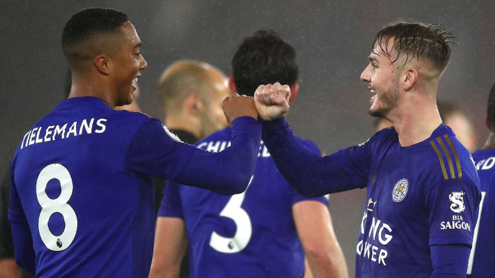 Những ngôi sao hàng đầu của Leicester như James Maddison, Youri Tielemans hay Ben Chilwell sẽ bị các đội bóng lớn chèo kéo trong kỳ chuyển nhượng tới. Nhưng mới đây, HLV Brendan Rodgers đã tuyên bố rằng không có bất cứ cầu thủ nào rời đi trong kỳ chuyển nhượng tháng Giêng.