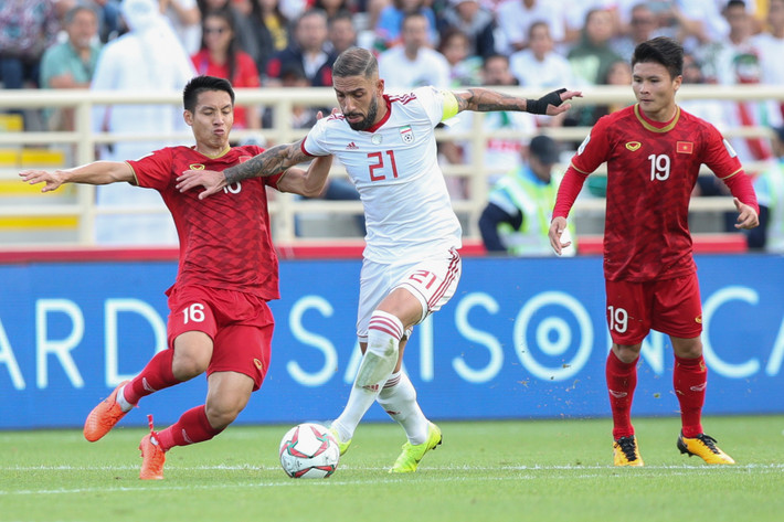 Asian Cup 2019 có VAR và Việt Nam là những người đầu tiên được trải nghiệm ứng dụng này tại giải đấu. Lịch sử đã được tạo ra và trong đó có tên tuyển Việt Nam.