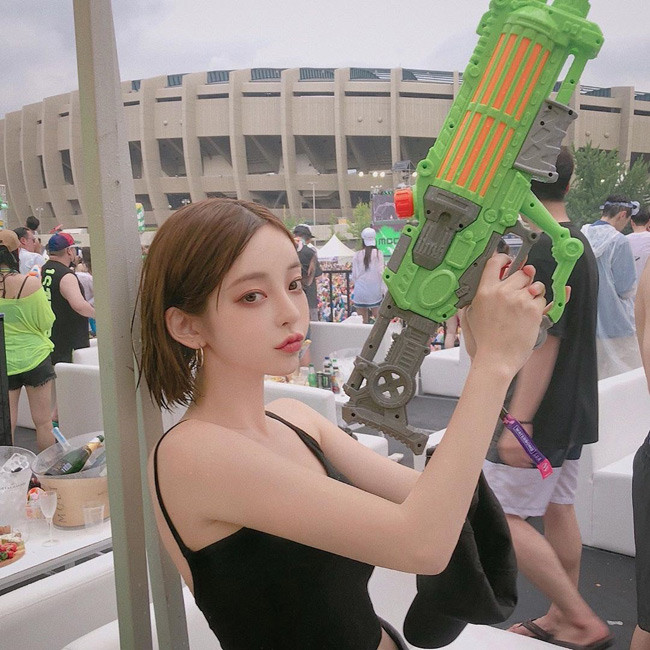 Sở hữu ngoại hình nổi bật lại rất nổi tiếng nhưng Kang Taeri không mặn mà với showbiz.