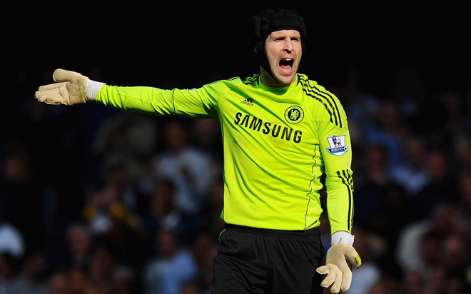 Báo giới Anh đưa tin, BLĐ Chelsea đã lên kế hoạch mời Petr Cech trở lại CLB sau khi thủ môn người CH Czech giải nghệ vào cuối mùa. Theo đó, The Blues dự định để Cech đảm nhiện vị trí HLV một đội trẻ hoặc làm đại sứ CLB.
