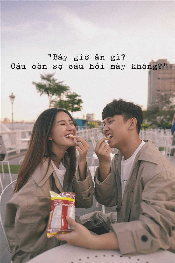 Cả hai đã thể hiện sự đáng yêu pha lém lỉnh và không thể nào thiếu ngọt ngào, xuất phát rõ nhất ở ánh mắt.