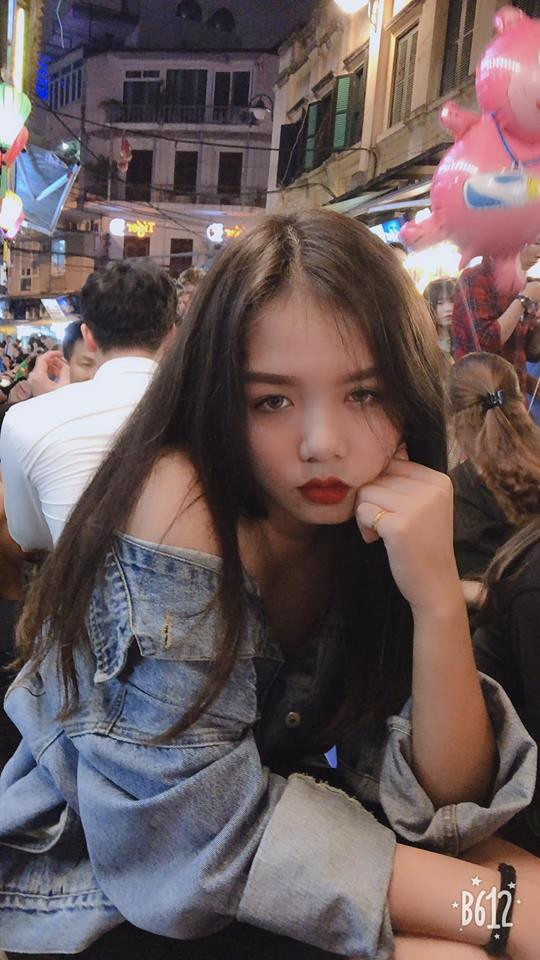 Trước khi giảm cân, nữ thiếu úy luôn bị mọi người chê trách vì vóc dáng thô to, đặc biệt cô bạn còn cho biết thầy cô thường xuyên phê bình mình về vấn đề cân nặng.