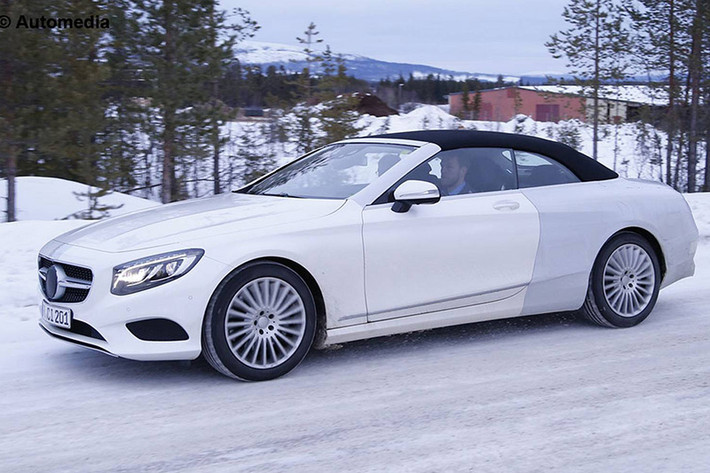 Hãng xe Đức cho biết vẫn trang bị động cơ cho bản Cabriolet tương tự như phiên bản Coupe. Như vậy, S-Class Cabriolet sẽ sử dụng động cơ tăng áp V8 dung tích 5.5L và phiên bản mạnh mẽ hơn sẽ được trang bị động cơ tăng áp V12 dung tích 6L.