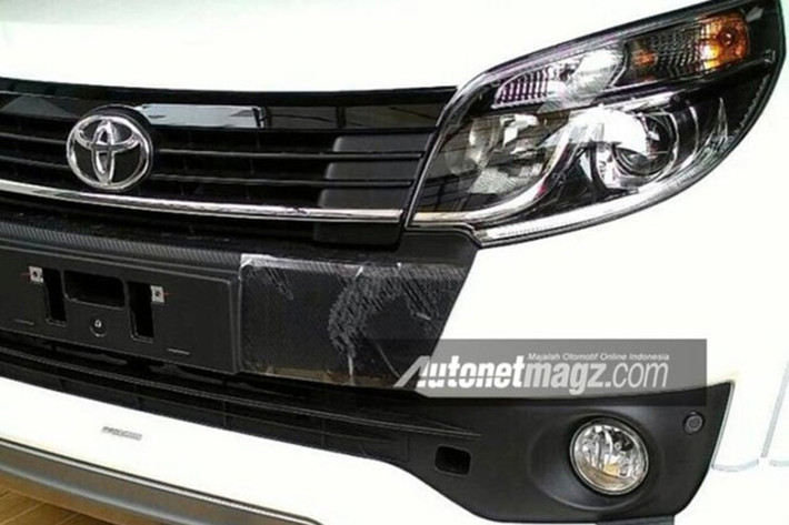 Phiên bản cao cấp nhất của Rush 2015 sẽ có giá 20.200 USD, gần 450 triệu đồng tiền Việt.