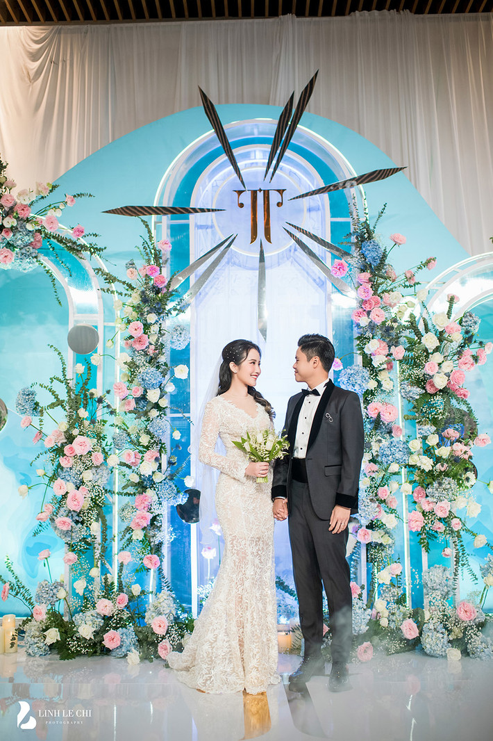 Phan Thành là con trai cả của đại gia Phan Quang Chất - ông chủ của trung tâm thương mại Saigon Square tại TP HCM. Trong khi đó, Primmy Trương là con gái của Hiệu trưởng một ngôi trường được mệnh danh chỉ dành cho "hội con nhà giàu". Ảnh: Vietnamnet