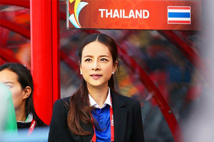 Nữ đại gia Madam Pang là chủ tịch của câu lạc bộ Port FC - một câu lạc bộ giàu truyền thống ở xứ sở Chùa Vàng. Ảnh: FAT
