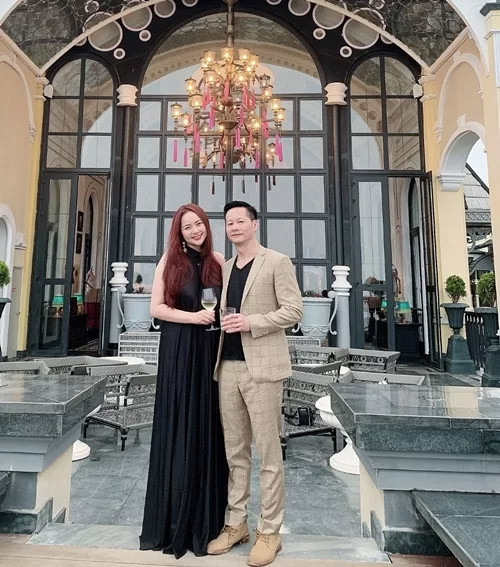 Nữ người mẫu chia sẻ, hiện tại vợ chồng cô sở hữu ít nhất bốn bất động sản tại tỉnh này. Ảnh: Ngoisao