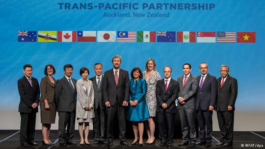 Tháng 2/2016, Bộ trưởng 12 nước TPP ký thỏa thuận chính thức tại New Zealand. Ảnh: CNN.