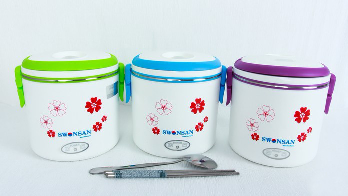 Ngoài ra, bạn có thể tặng vợ/bạn gái loại hộp ủ cơm 2-3 tầng chất liệu inox bọc nhựa bên ngoài của một số thương hiệu Hàn, Nhật... với giá từ 330.000 - dưới 500.000 đồng/bộ. Ảnh: Vatgia.