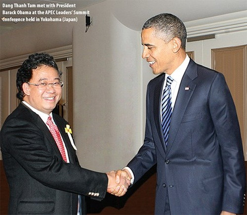 Đại gia Đặng Thành Tâm trong một lần gặp gỡ Tổng thống Mỹ Barack Obama tại một sự kiện dành cho giới doanh nhân bên lề Hội nghị các nhà lãnh đạo APEC diễn ra tại Nhật Bản. Ảnh: Infonet.