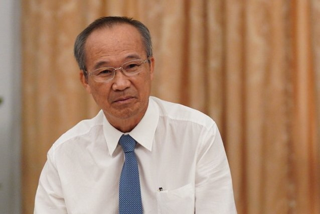 Đại gia Dương Công Minh nổi tiếng trong giới bất động sản với tên gọi Minh Him Lam. Tuy nhiên, ít ai biết trước khi trở thành ông chủ quyền lực của Tập đoàn Him Lam, ông còn được biết đến với cái tên Minh "xoài" bởi một thương vụ buôn bán kinh điển...Ảnh: Zing.